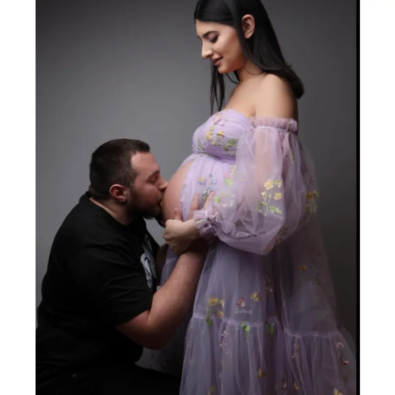 فستان سهرة مثير للأمهات - فستان حفلات بفتحة عالية مع تطريز زهور وأكمام منتفخة - فستان استحمام الطفل والتقاط الصور