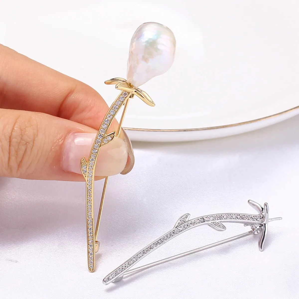 DIY Brooch Blank Brass Gold Plated Baroque Irregular Shape Simple Unique Pin Base Pearl Brooch Setting Elegant Corsage Accessory