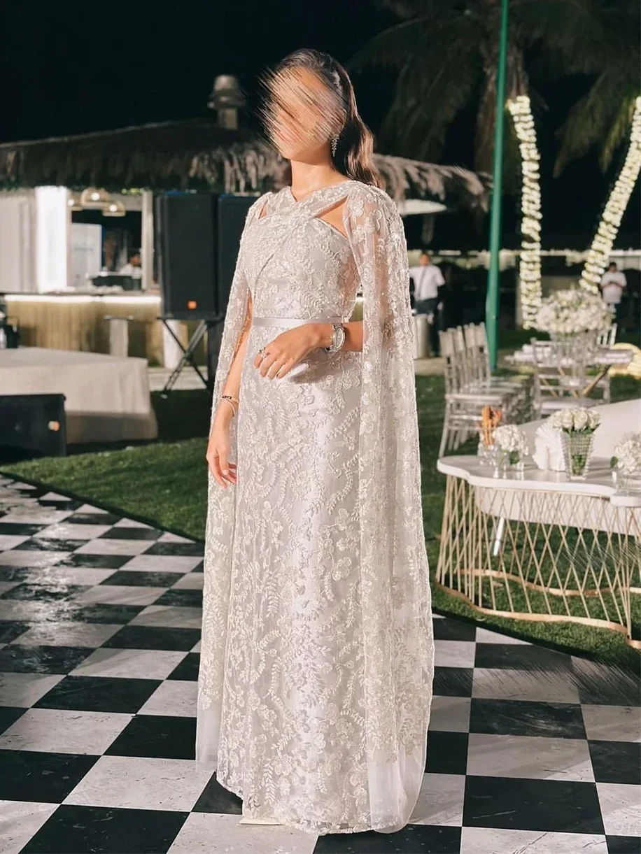 

Customized Graceful Organza Straight Appliques Evening Dress High Quality Long Sleeves O-neck Floor Length Celebrity Gowns