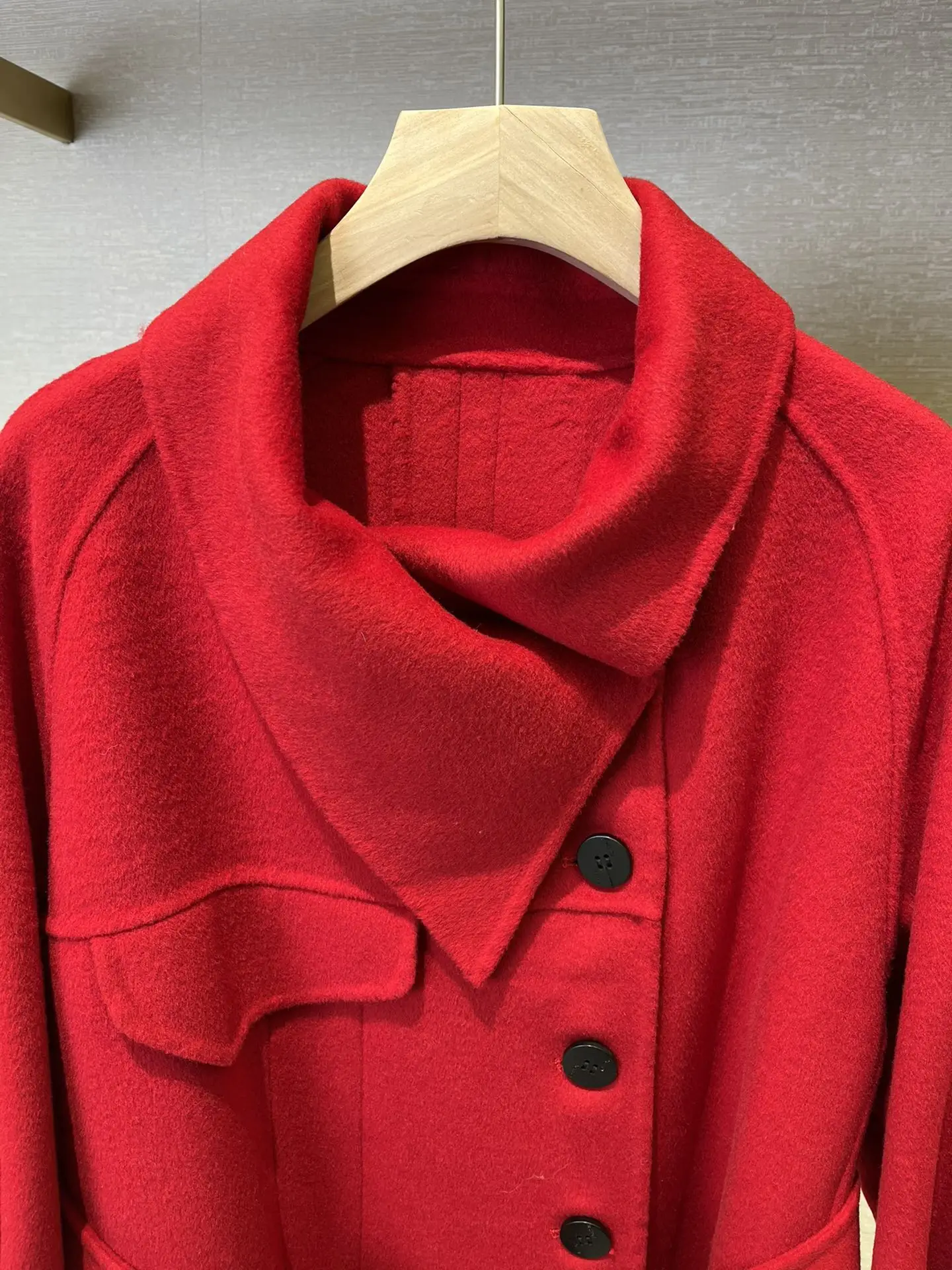 Women's Clothing  New high quality asymmetrical collared coat, 100% wool