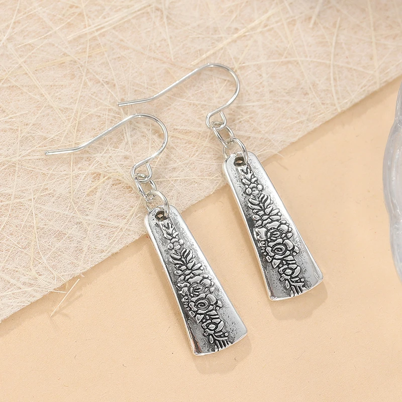Vintage Silver Color Flower Dangle Women's Earrings Metal Hand Carving Geometry Party Daily Wear