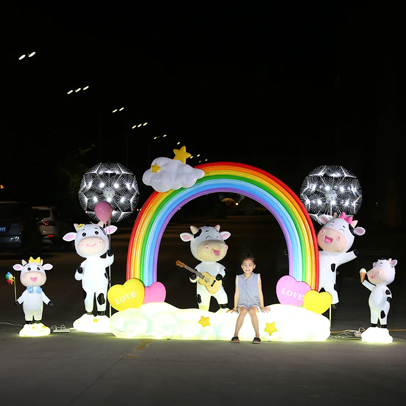 

Cartoon Cow Fiberglass Animal Sculpture Kindergarten Scenic Spot Rainbow Internet Celebrity Clock-in Luminous Big Decorations