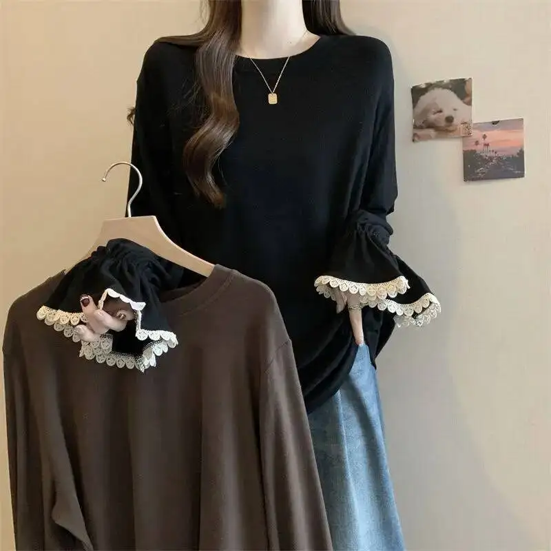 เสื้อยืดผู้หญิง ฤดูใบไม้ผลิ 2026 เสื้อซับในผู้หญิง ไซส์ใหญ่ แขนยาว แต่งระบาย ทรงหลวม ดีไซน์เข้ารูป