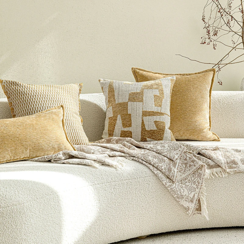 Single-sided houndstooth yellow pillow cover, suitable for living room sofas, bedroom beds, soft decorative lumbar pillow cover