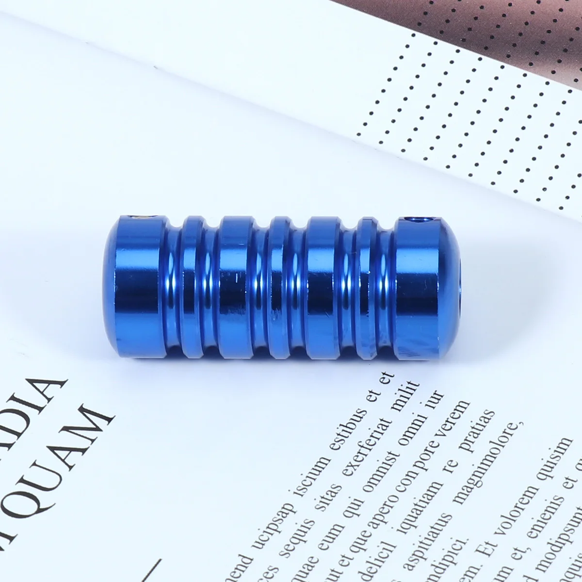 

1Pcs Aluminum Alloy Tattoo Grip for Electric Machine Handle with Adjustable Tube Compatibility for Shader Liner Eyebrow