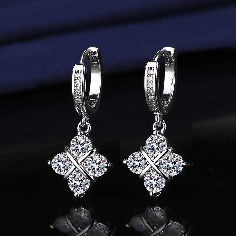 Cross-border hot selling 925 sterling silver women's earrings four-leaf clover stud earrings versatile fashionable accessories