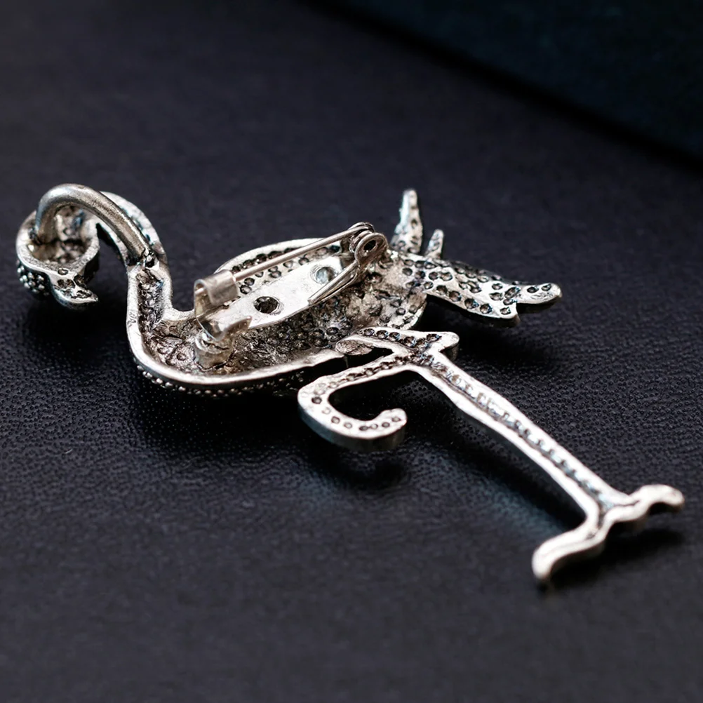 

Fashion Swan Brooch Pin Alloy Elegant Stylish Lightweight Jewelry Decoration for Women Dress Shirt Shawl Sweater