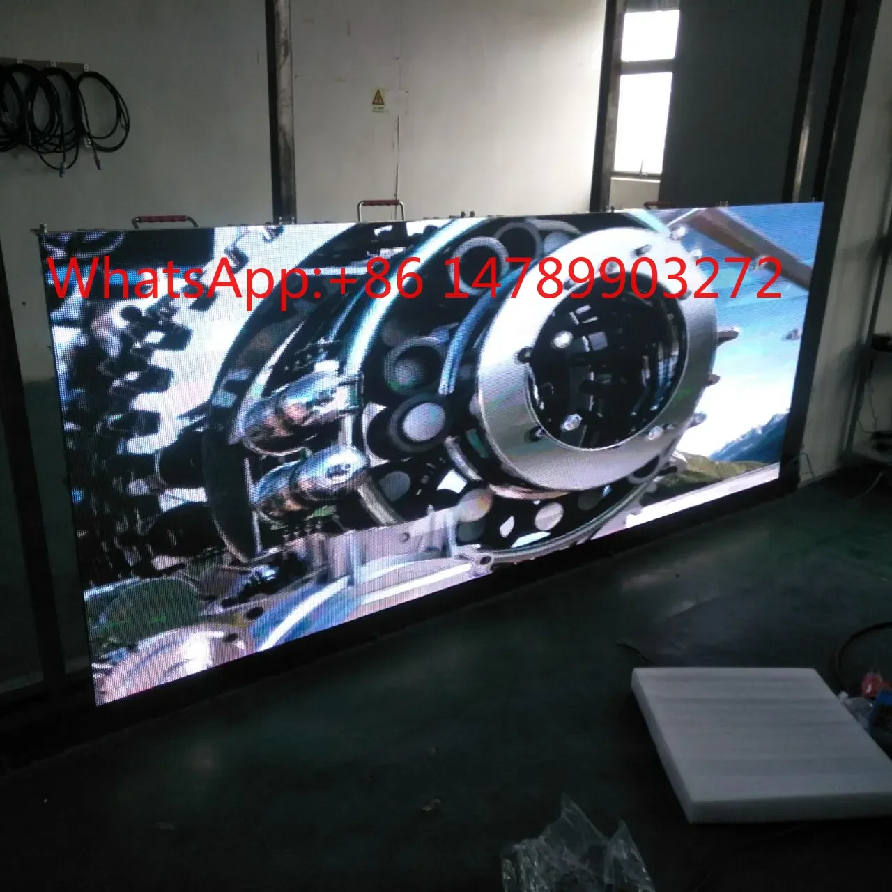 Full Front Access P2.6 LED Video Wall Indoor Shopping Center Promotion Display