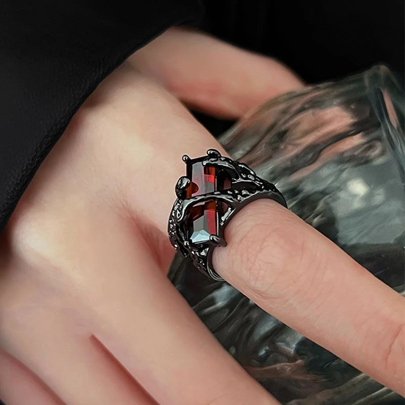 Accessory Love and Deepspace Sylus Cosplay Ruby Ring Metal Decorations Delicacy Individuality Personality Punk Dark Cutout Anime