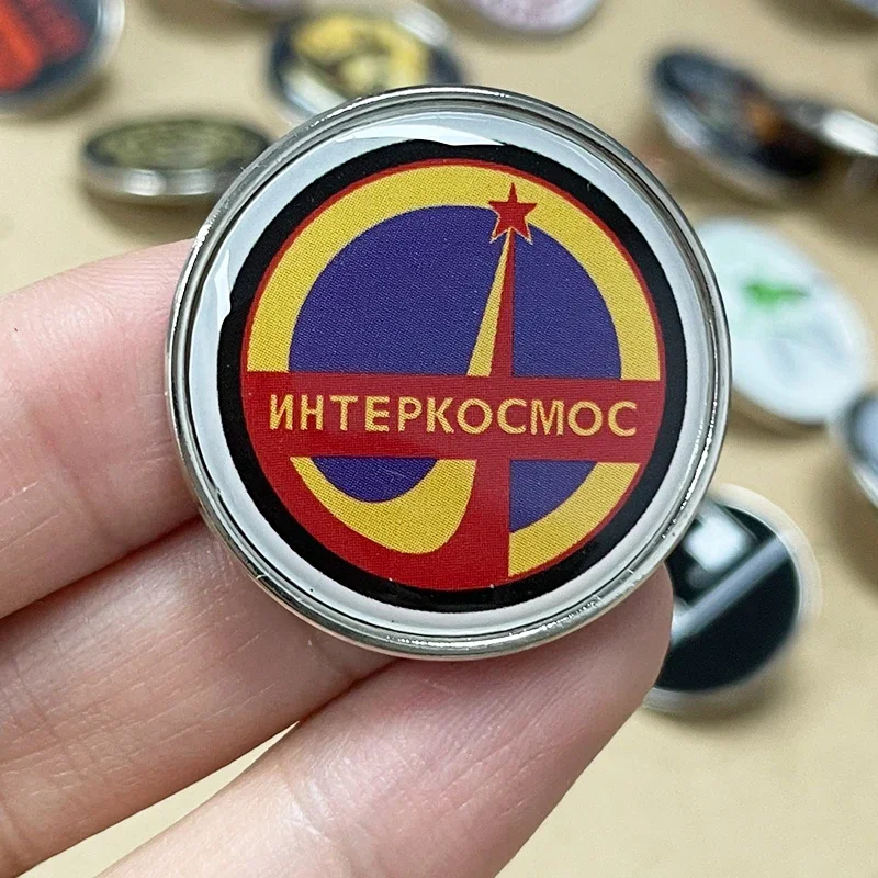 Russian Space Rogram Logo Interkosmos Flight Mission USSR Pins Military Badges Jewelry Gift