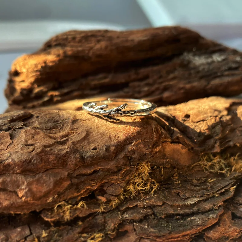 

Dropshipping Adjustable Dainty Silver Plated Willow Ring Jewelry Gift for Her One Size