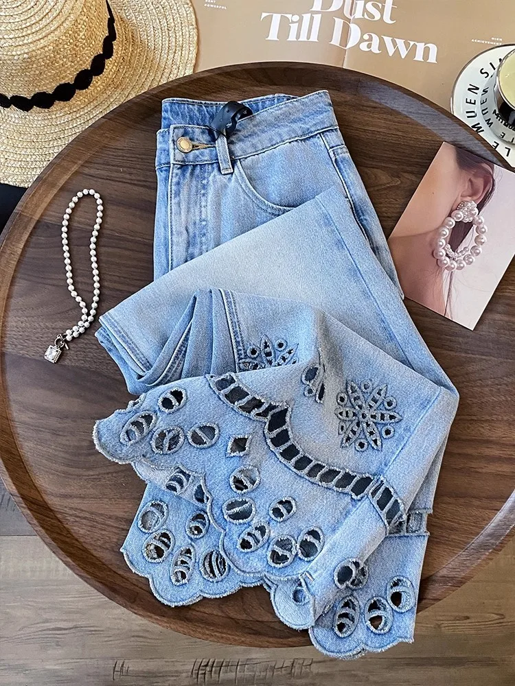 Herbst Frauen Blume Stickerei Aushöhlen Retro Denim Hosen Hohe Taille Streetwear Breite Bein Jeans Lose Fit Beiläufige Lange Hosen