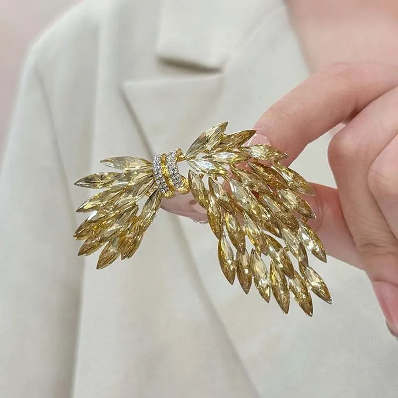 Luxury Rhinestones Wings Brooches for Women Exquisite Handmade Crystal Wheat Ear Brooch Pins Suit Accessories Jewelry Gifts