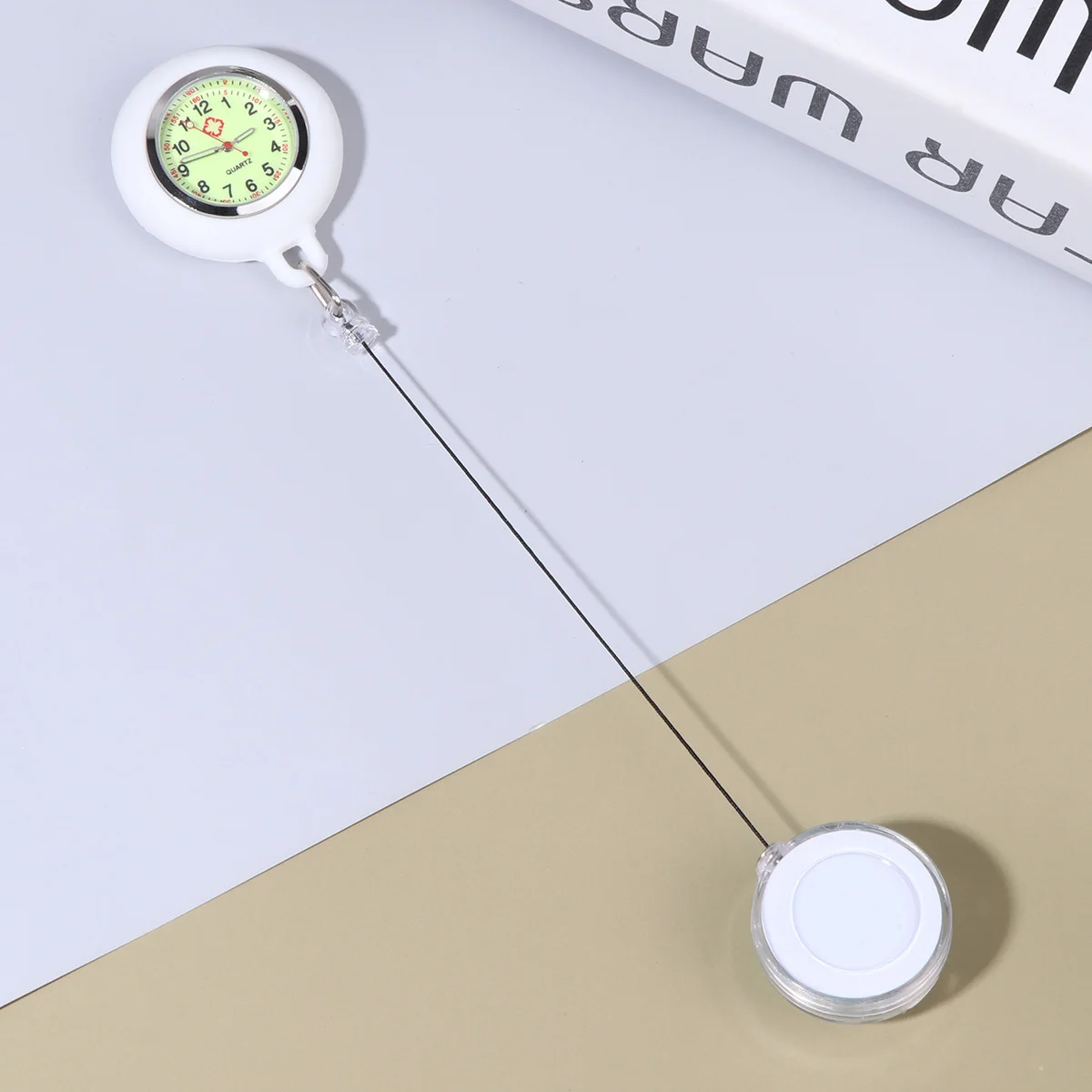 

Badge Reel Nurse Pocket Watch White Luminous Clip-on Hanging Fob Watch Smiling Face Design Lightweight Accurate Timekeeping