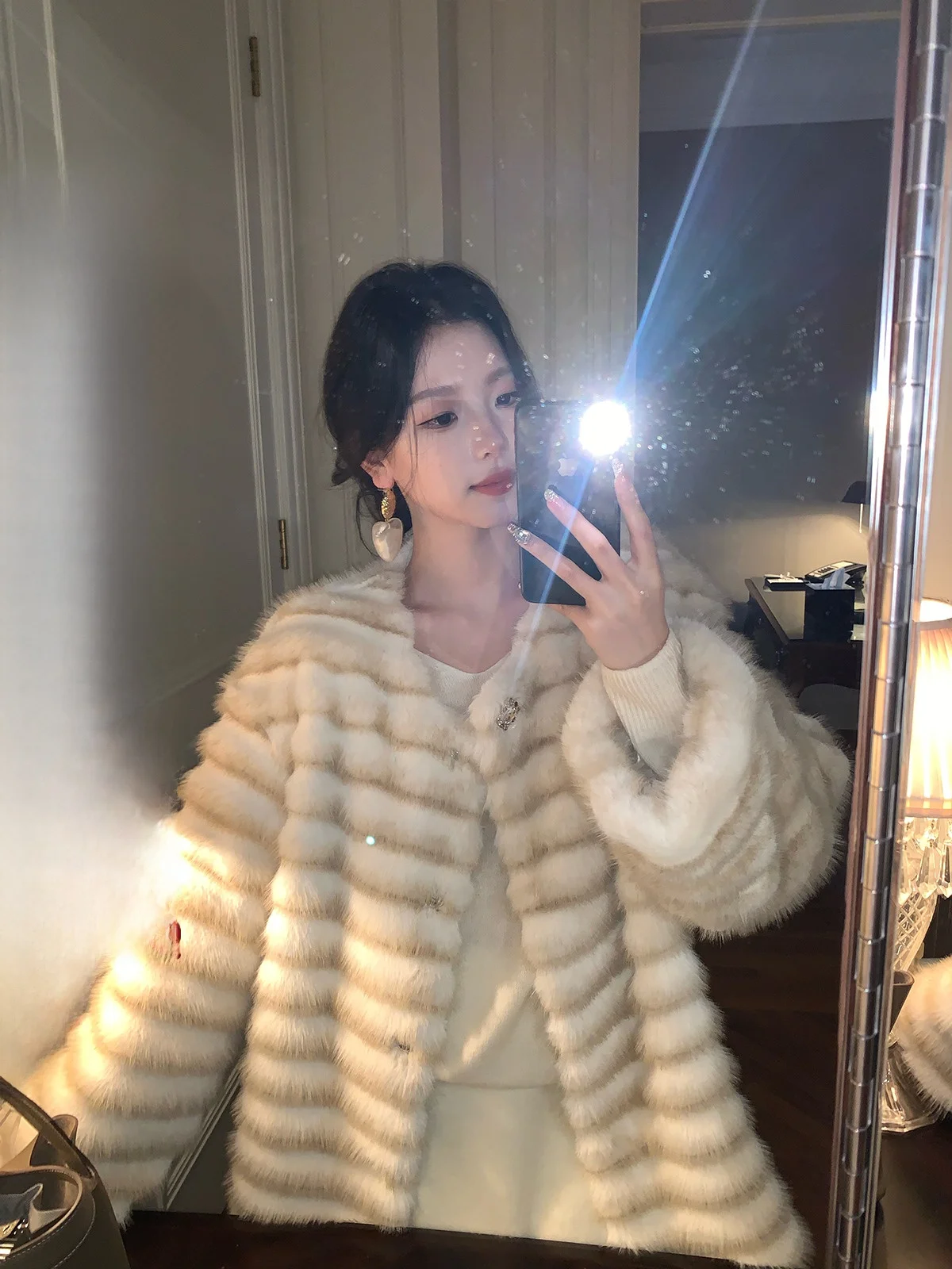 

Iceollox Faux Fur Coat Women's Long Sve round Ne Mid-Length Loose Fit Winter Faionable Commute Sle Outerwear
