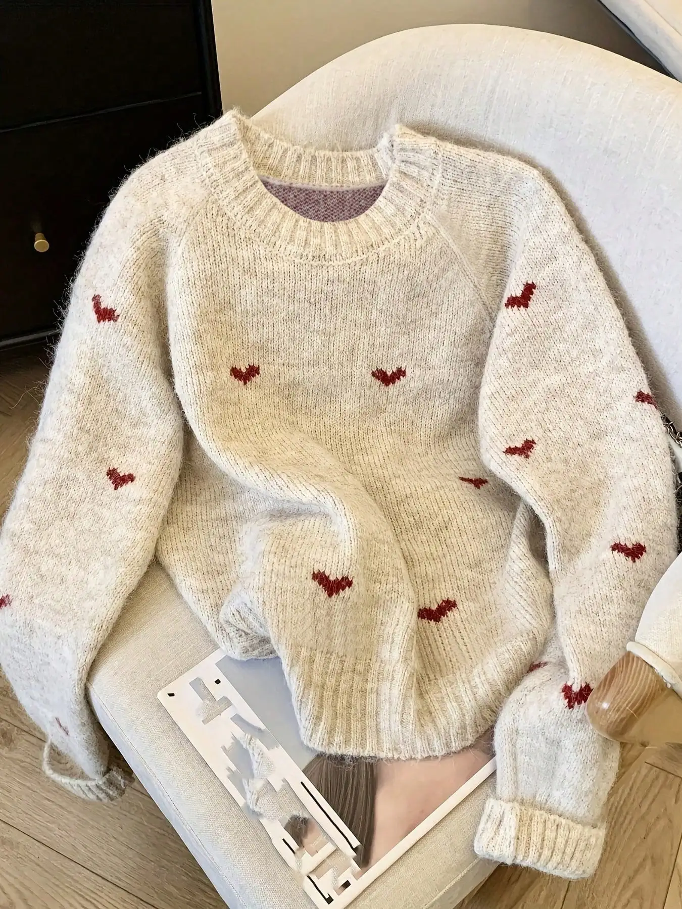 Women's Crew Neck Raglan Sleeve Pullover Sweater, Cute Heart Pattern Knit Top, Sweet Daily Outfit