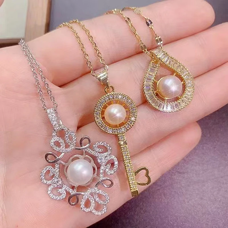 10Pcs/Lot Natural Freshwater Pearls Pendant Copper Alloy Women's Necklace Korean Version Elegant Mixed Styles Chains Necklaces