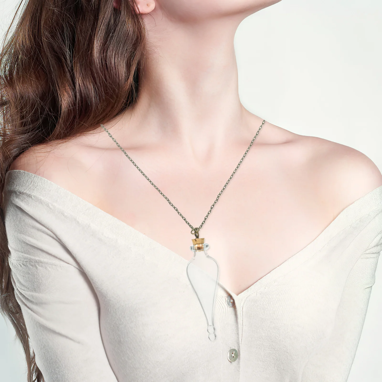 Little Glass Bottle Necklace Mini Sealing Jar Pendant for Romantic Keepsakes Portable Collection Travel Decor Item