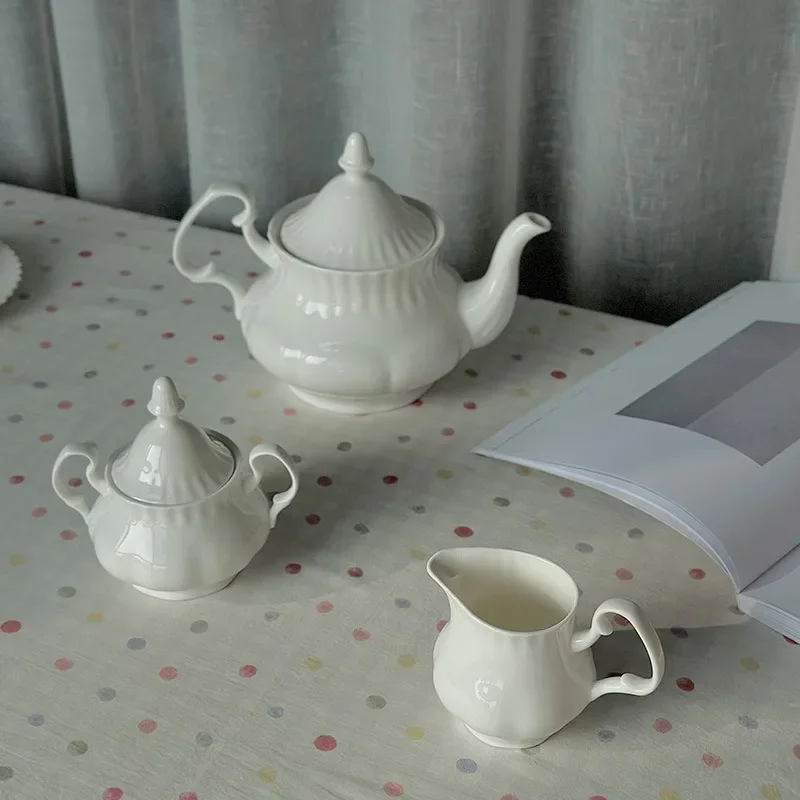 

Elegant Vintage Bone China Coffee Pot Large Capacity Ceramic Teapot Pumpkin Shape Milk Jug Sugar Bowl Embossed Kettle Drinkware