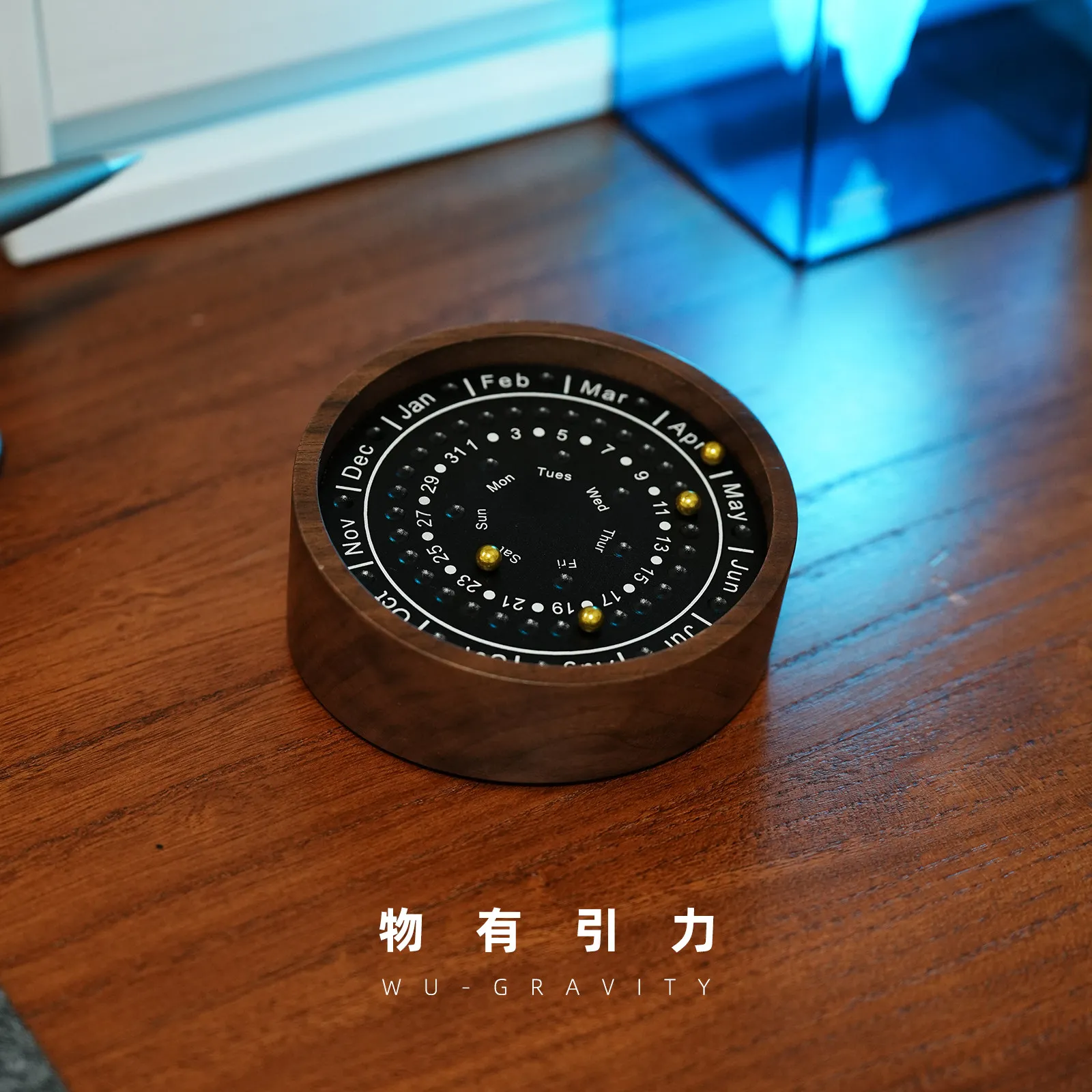 The attractive force sundial perpetual calendar, creative high-end rare desktop fun time desk calendar small ornament decoration