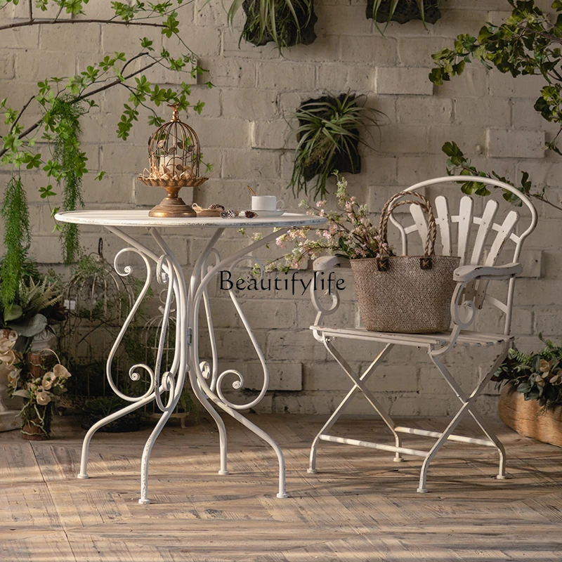 American Retro Distressed White Iron Small round Table B & B Small Apartment Balcony Coffee Table