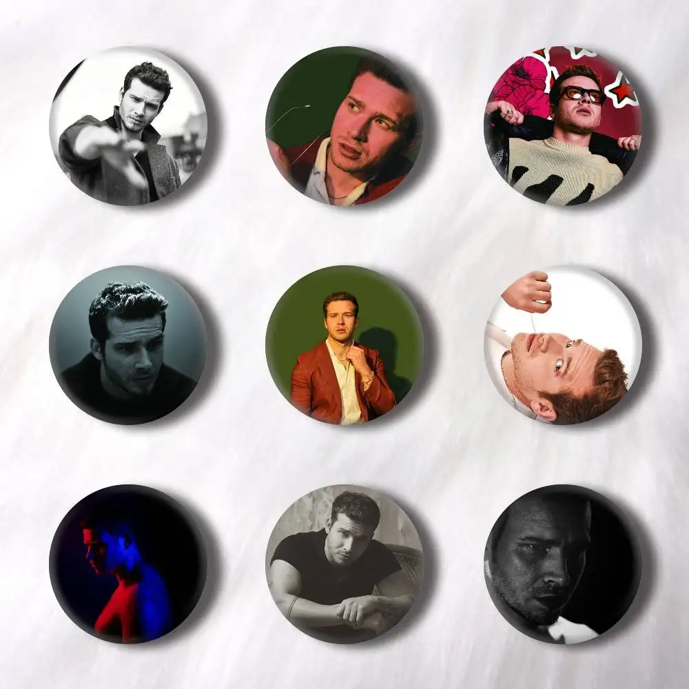 Actor O-Oliver S-Stark Creative Round Button Badges Cute Pin Brooch for Backpack Clothes Lapel Jewelry Accessories Friends Gift