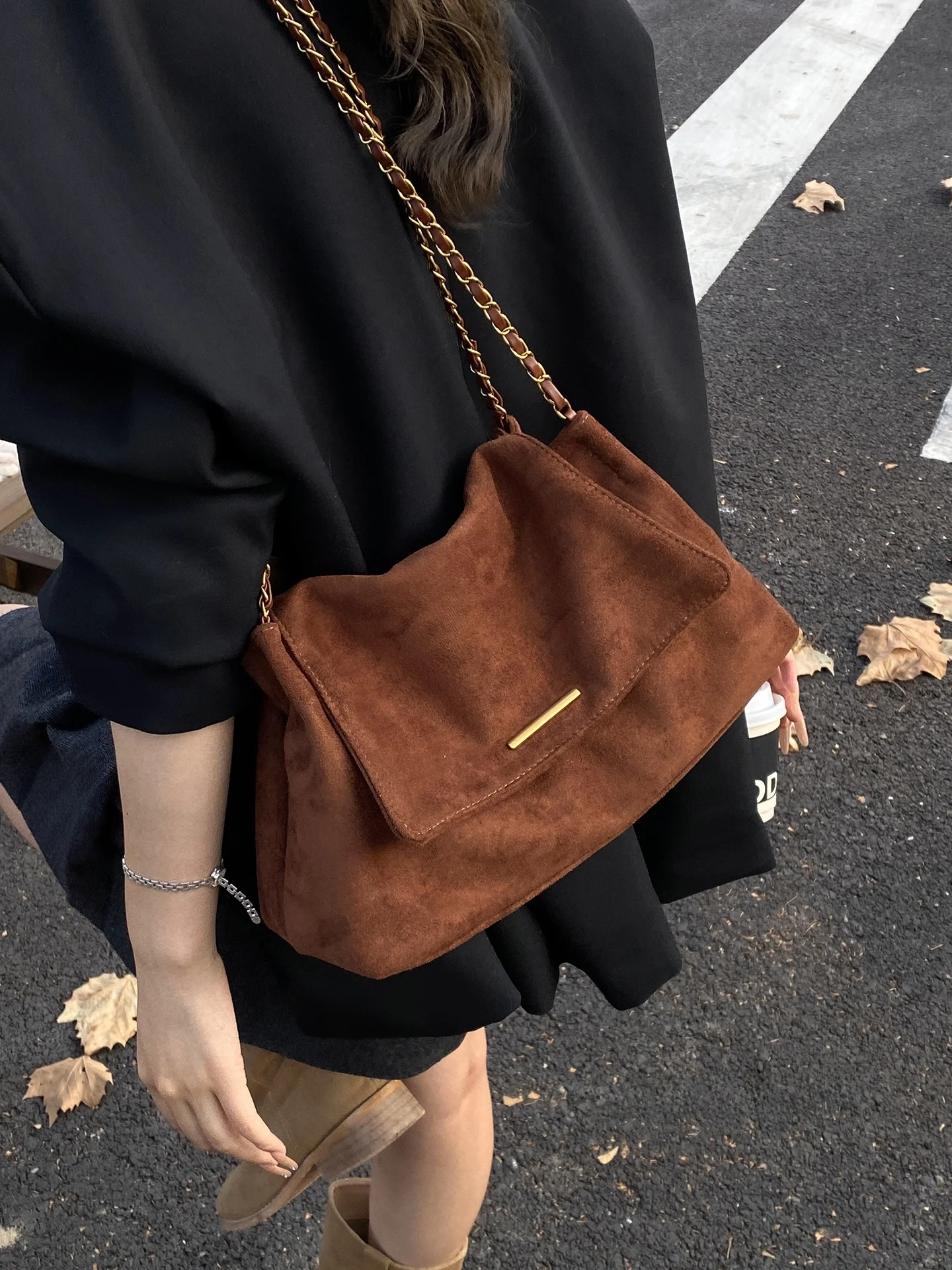 

Retro Suede Large Capacity Shoulder Bag Fashion Chain Commuter Tote Bag Casual Simple Style Double Strap Soft PU Leather