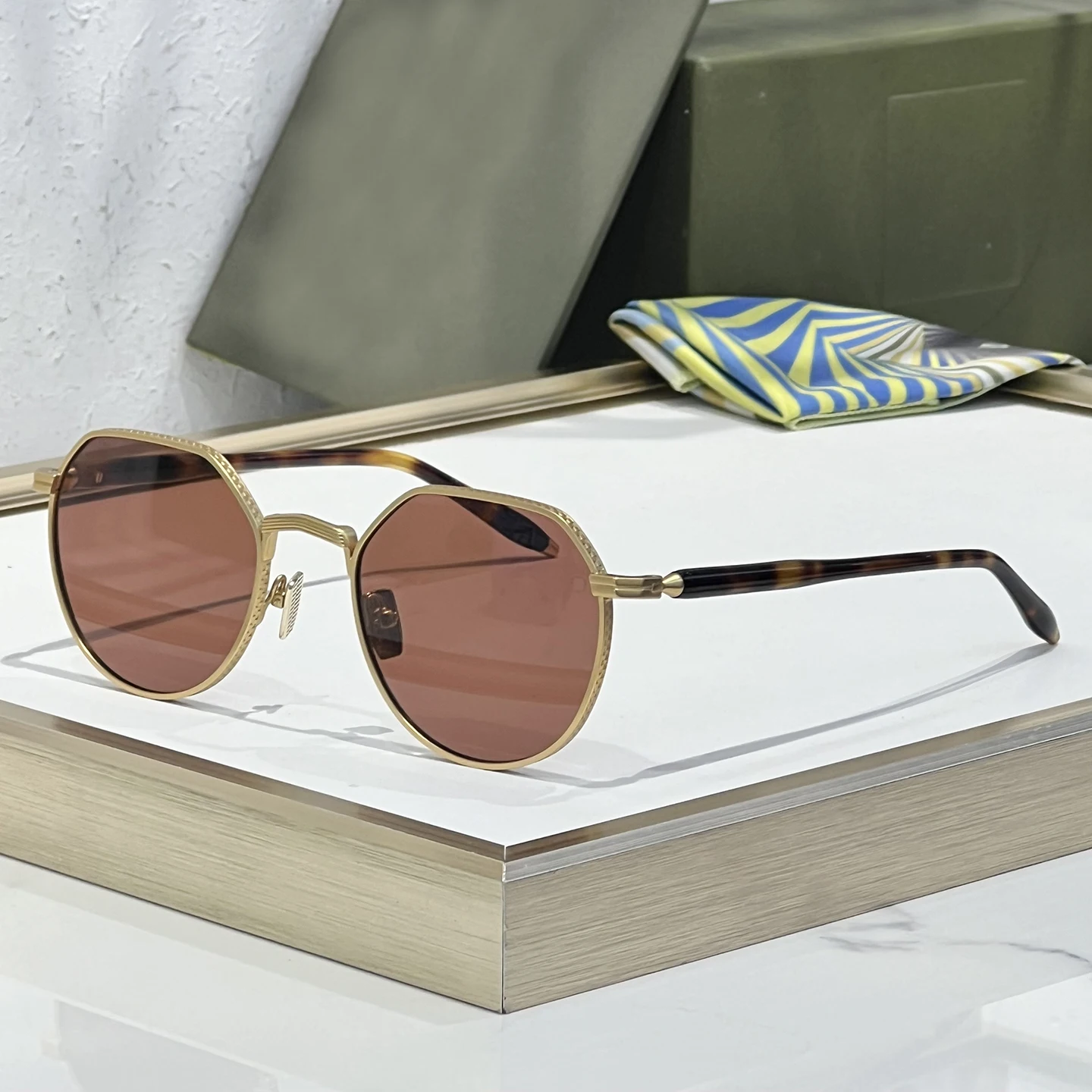 THEMIS AKS 522 الفاخرة الأعلى الحرفية اليابانية البيضاوي الأعمال عارضة الرجال النظارات الشمسية عطلة واقية من الشمس النساء النظارات الشمسية