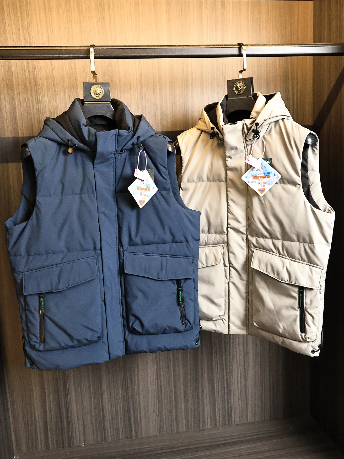 Outdoor Workwear Style 90 down Vest Men's Hooded Quilted Jacket Autumn Winter Waterproof Multi-Pocket Fashionable Urban