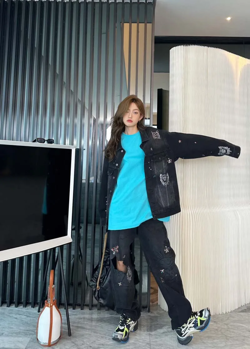 

Американская модная куртка для женщин, свободная джинсовая куртка в стиле ретро, с принтом граффити