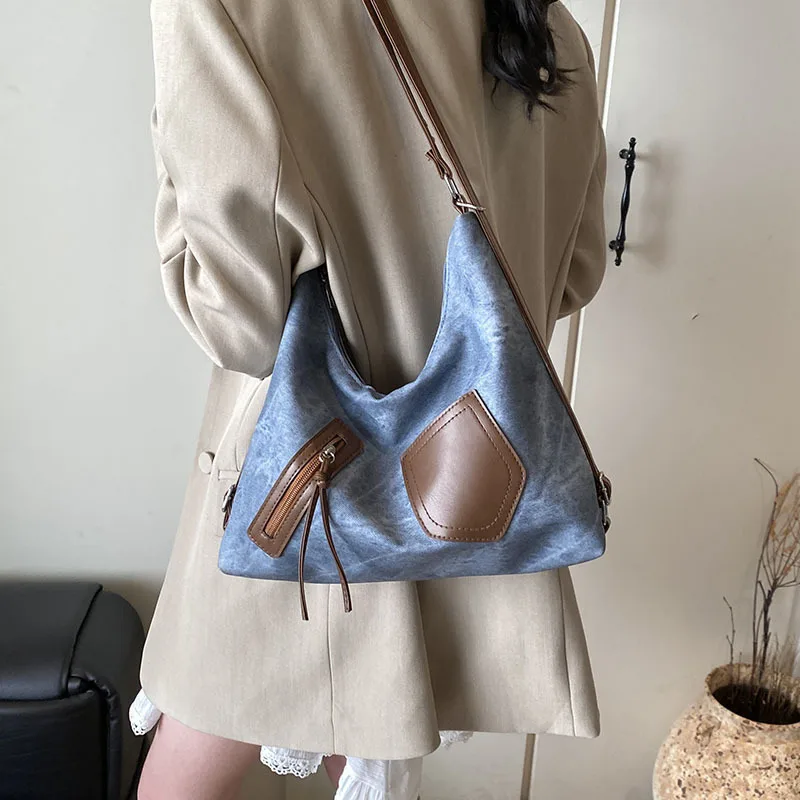 

Large-capacity Commuter Tote Bag Women's Shoulder Versatile 2025 New Casual Fashion This Year Single Shoulder Shopping Bag