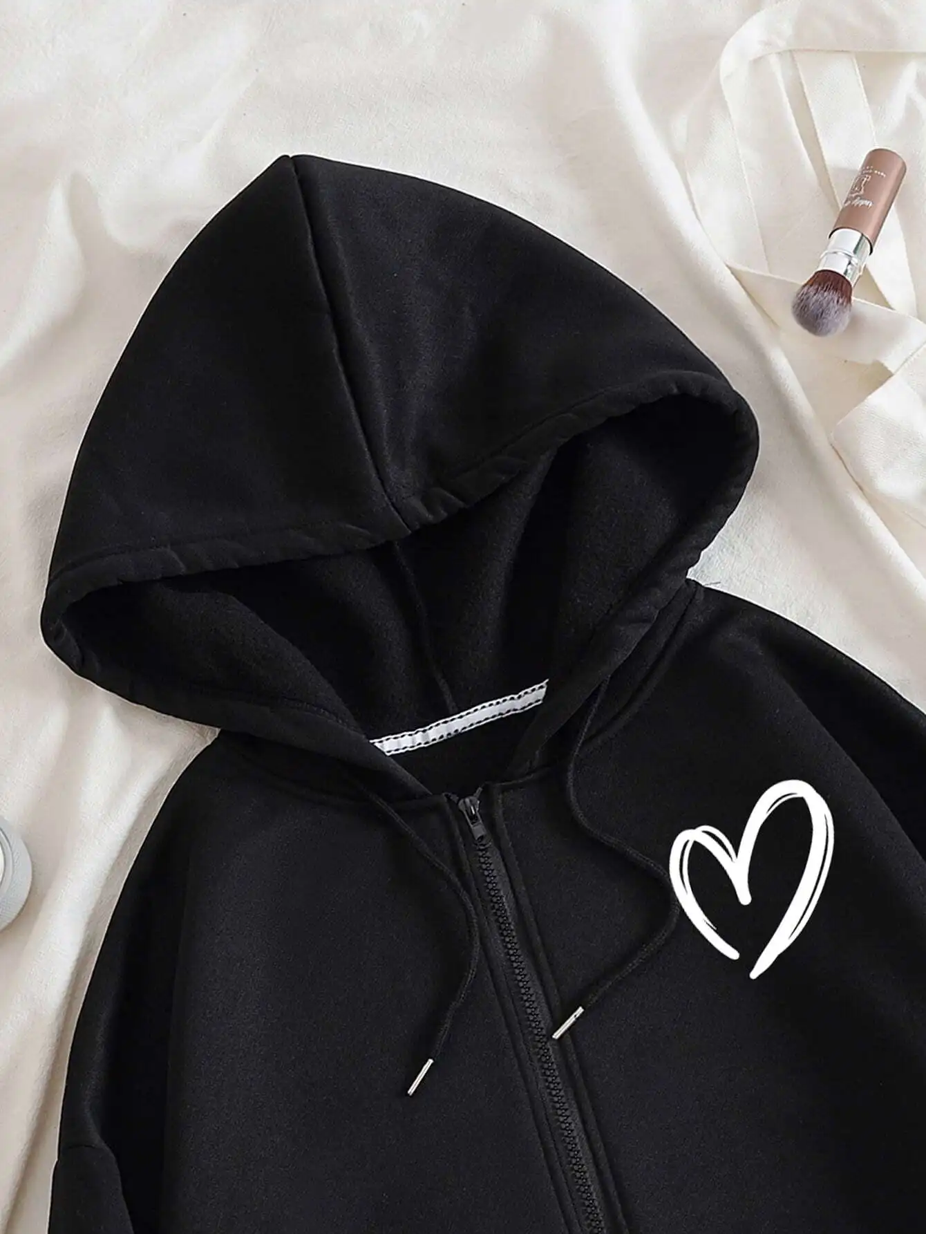 Sudadera con capucha y cremallera con estampado de corazón negro y cordón, sudadera informal de manga larga para otoño para mujer