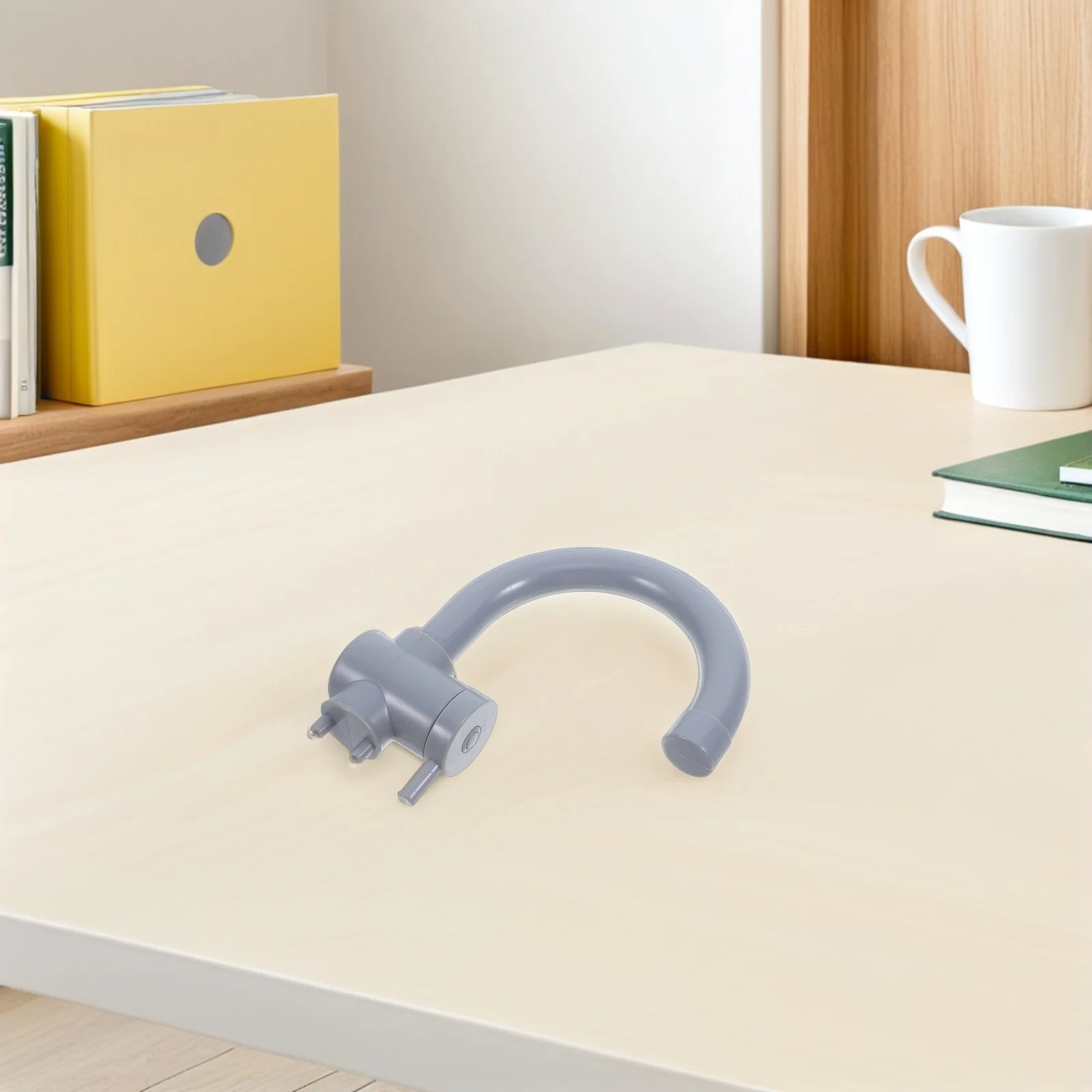 4個入りごっこ遊び幼児用キッチンセットには、インタラクティブなロールプレイングのための多様なアクセサリーが含まれており、創造性と運動能力を高めます。