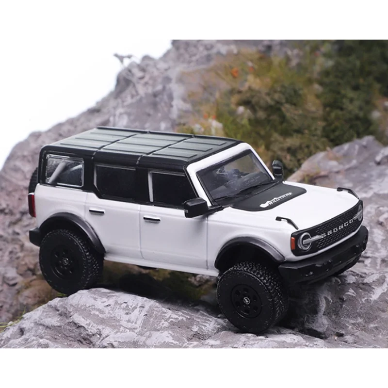 

SHADOW PRO литой под давлением масштаб 1/64 дикая лошадь внедорожник моделирование сплава модель автомобиля коллекция орнамент