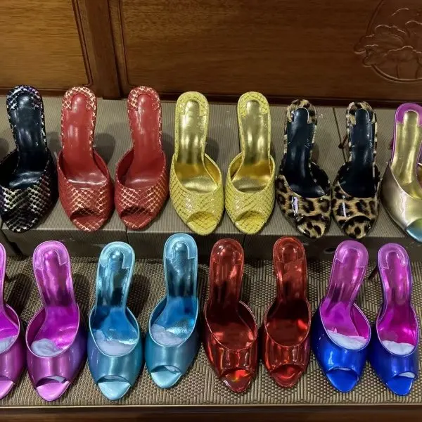 Talons hauts à blocs de couleurs de style européen et américain, demi-tongs, bout ouvert, talons fins sexy, tendance et rafraîchissants, grandes tailles