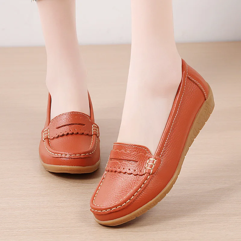 

New Leather Shoes Middle-aged and Elderly Mother Shoes Women's Single Shoes Doudou Shoes Women's Soft Sole Wedge Heel