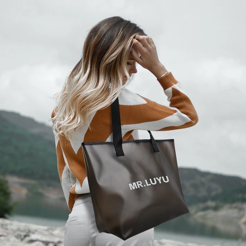 MR.LUYU متجمد الأسود حقائب السباحة حقيبة نسائية صغيرة أكياس واضحة سعة كبيرة مقاوم للماء سميكة بولي كلوريد الفينيل الشاطئ تخزين حقيبة يد حقيبة الكتف