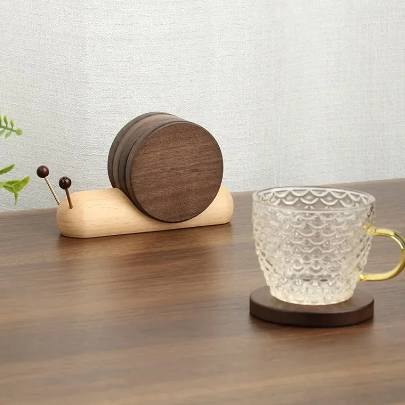 Snail Shape Walnut Wood Coaster Coffee Tea Insulation Placemat Anti-Slip Solid Wooden Coaster Set Home Desktop Decoration