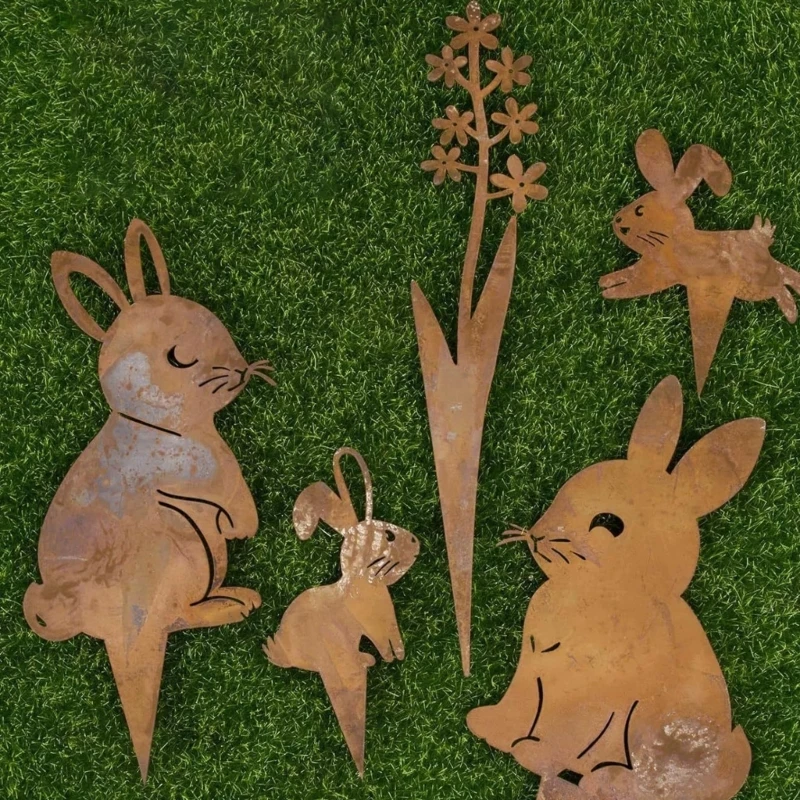 

Decorative Rusted Rabbit Statue Plant Stake for Rusty Garden Parterre Decors Photo Props Lovely Figurines