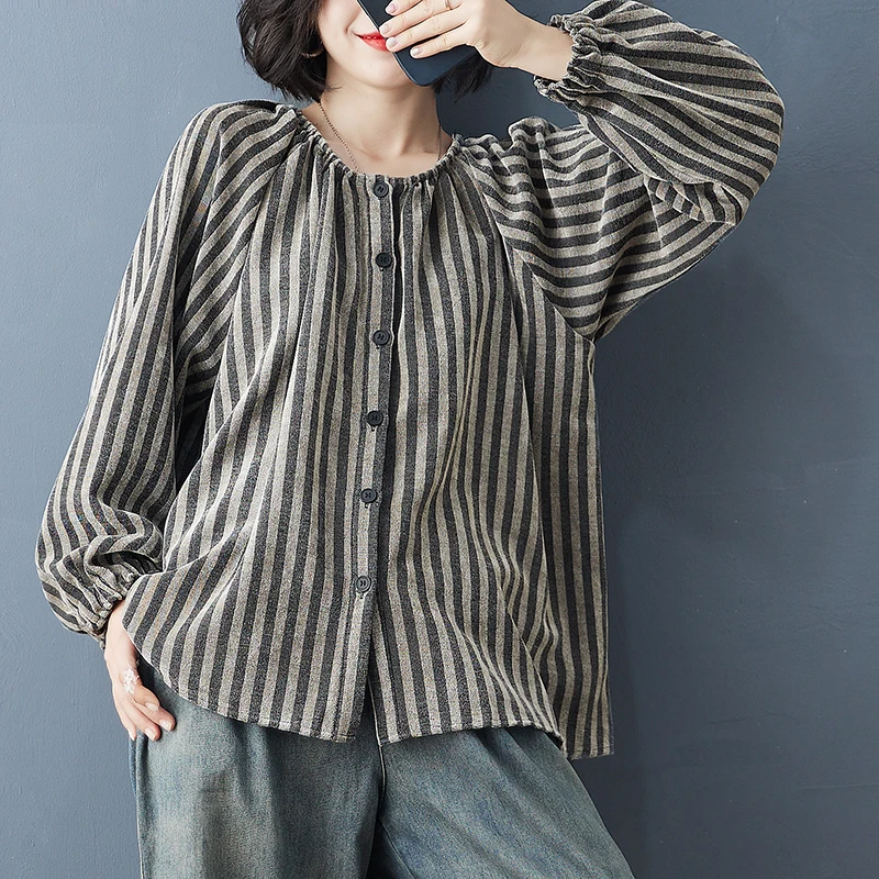 

Faionable Loose Thiened Autumn Winter Women's irt Cardigan with oulder Sves Musoom Pattern All-Match Outerwear