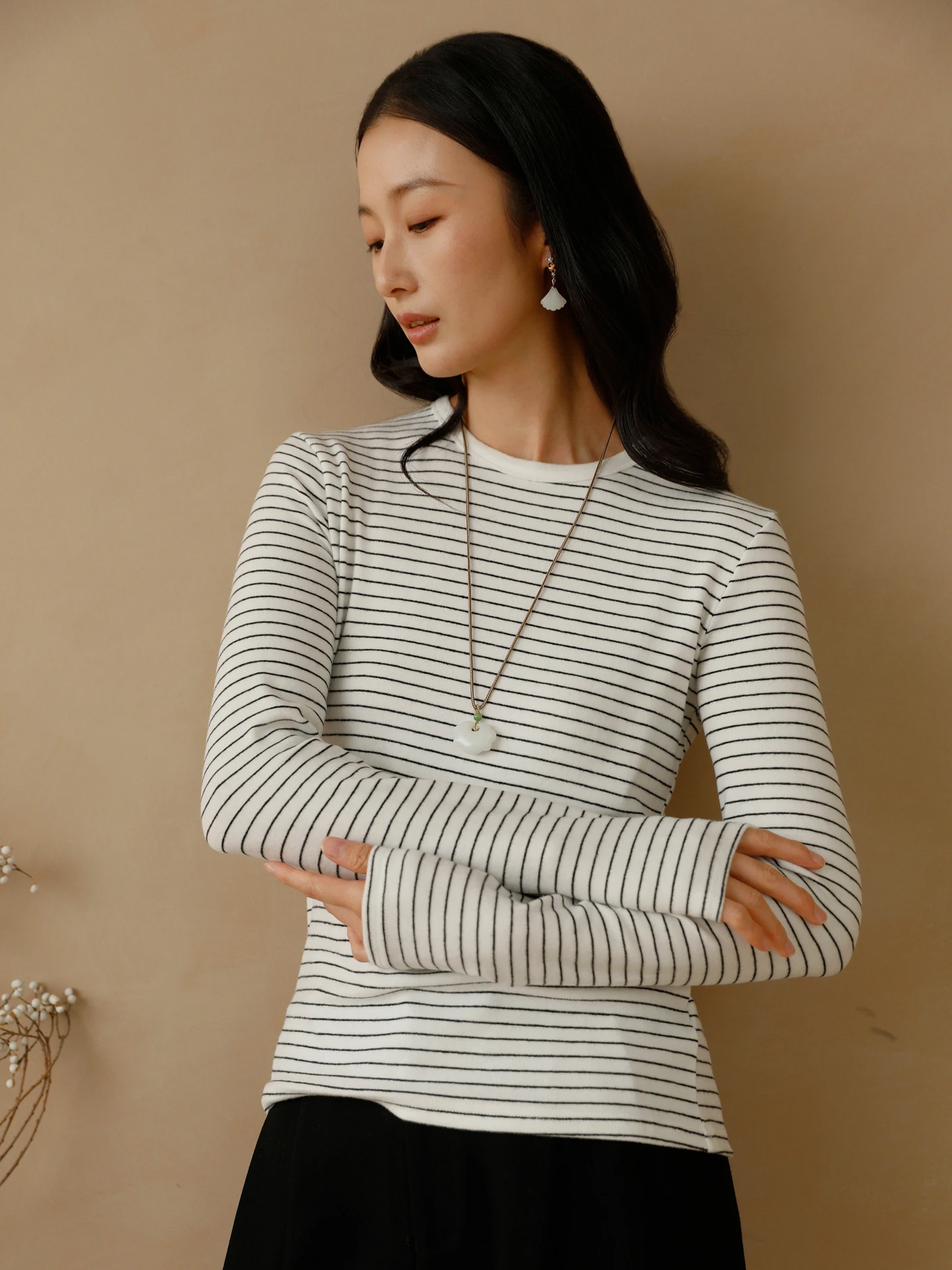

Slim Fit Striped Long Sve round Ne Base irt Women's Casual Sle Knitted Top Elastic Comfortable Base Layer T-irt
