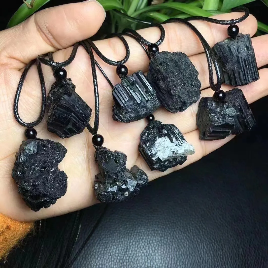 Unit One Piece Cost Effective Natural Black Tourmaline Crystal Healing Pendant With Leather Rope