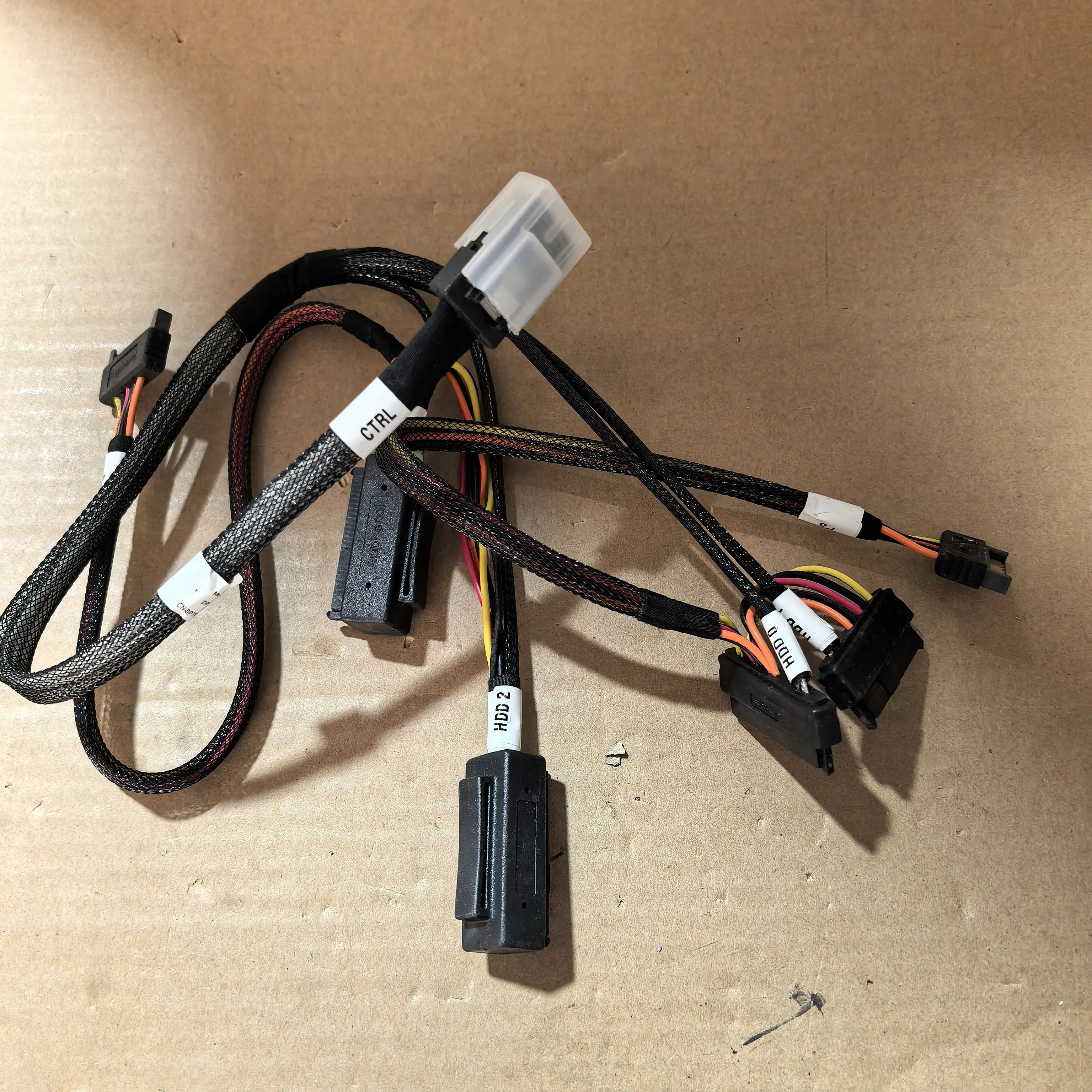 New For Server SFF8087 to 4 SATA interface data cable
