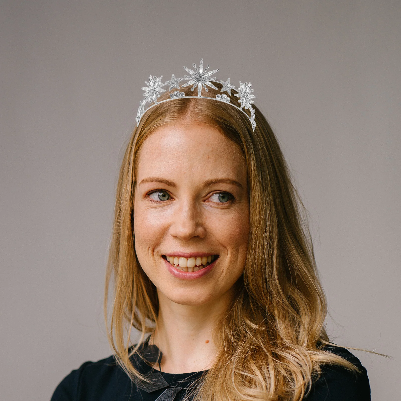 

Silver Star Crown Headband Double Layer Rhinestone for Weddings Parties New Year Star Tiara Headpiece for Women