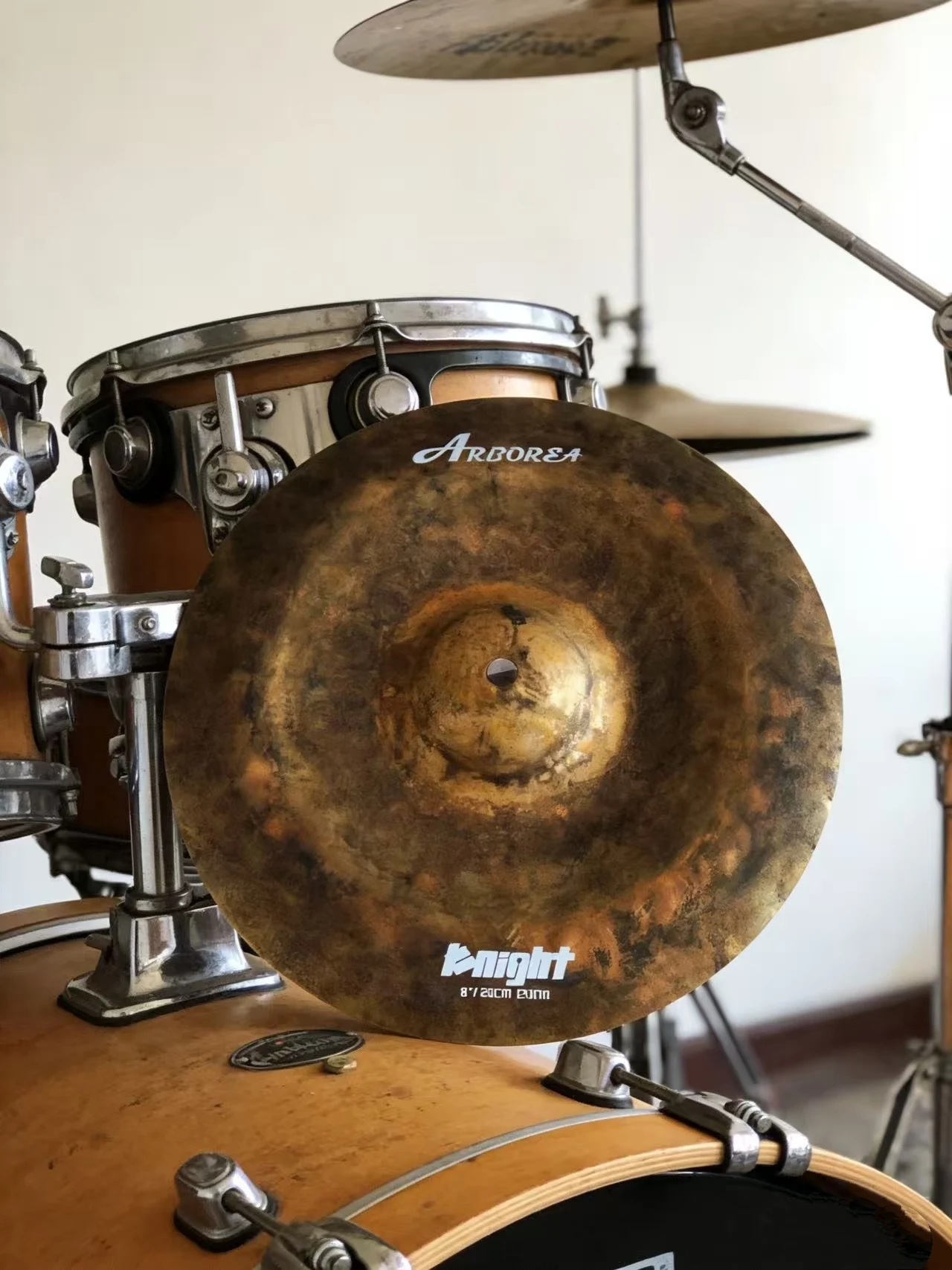 

Музыкальные инструменты Arborea China Cymbal-Knight Series: перкуссионные инструменты с эффектом сухого звука и эффектом сплэш, размеры 8/9/10/11/12 дюймов