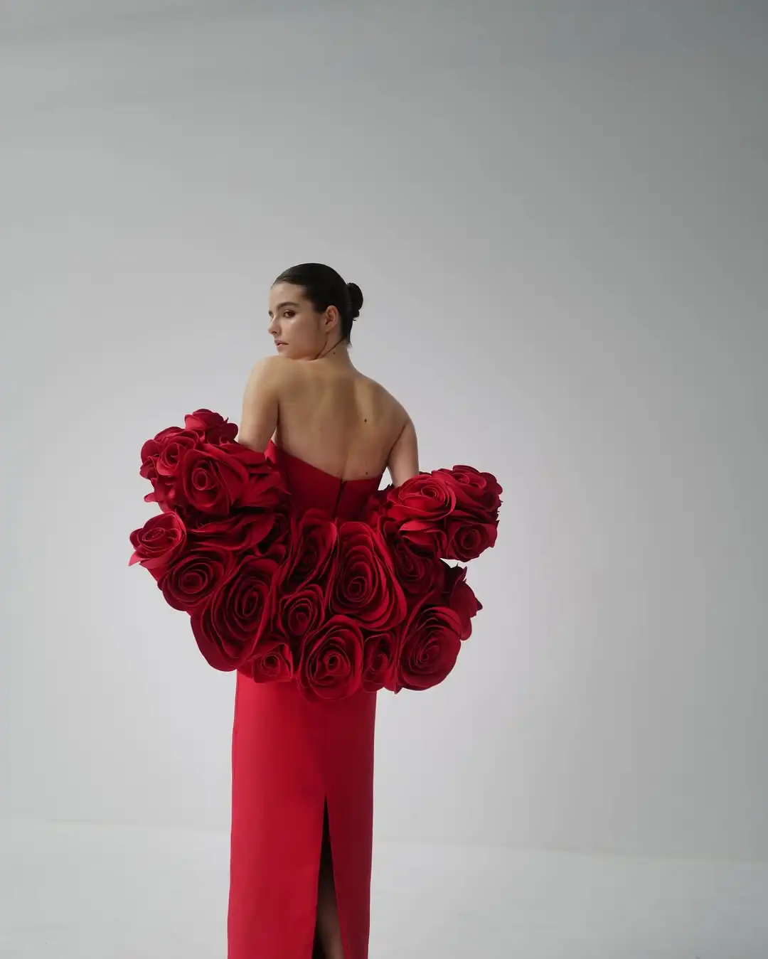 ผ้าคลุมไหล่เจ้าสาวแบบถอดได้ ลายดอกกุหลาบ 3 มิติ สีแดง สำหรับถ่ายภาพ งานแต่งงาน แบบสั่งตัด