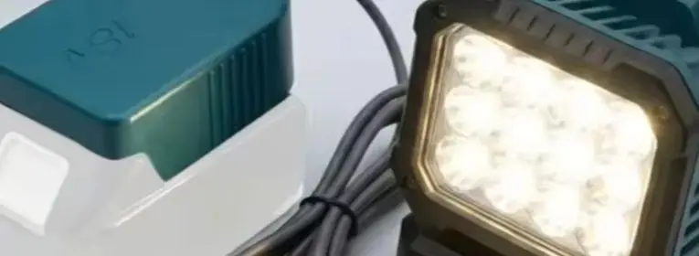 

Многофункциональный адаптер постоянного тока 18 Вт с двумя USB-портами, совместимый с литиевыми батареями 18 В (BL1830, BL1840, BL1850, BL1860)