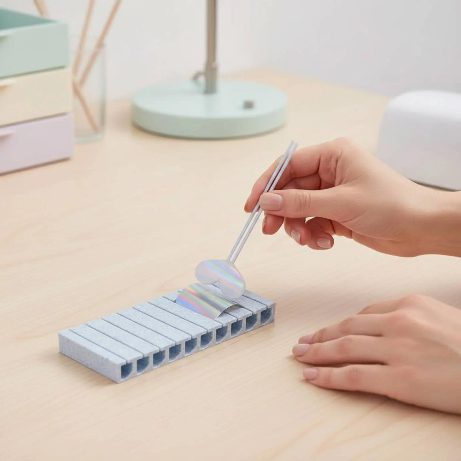 

Nail Transfer Foil Case Palm Size Nail Foil Box 3D Printed Mini Storage Box Compact Space-Saving for Manicure Table, Vanity Desk