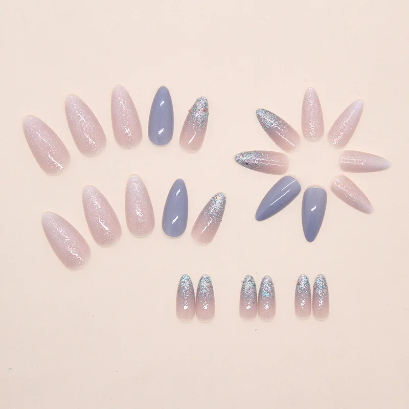 24 pezzi semplici stampa blu sulle unghie con strumenti unghie finte medie lunghe estive con design punte per unghie realistiche con glitter di mandorle 2025