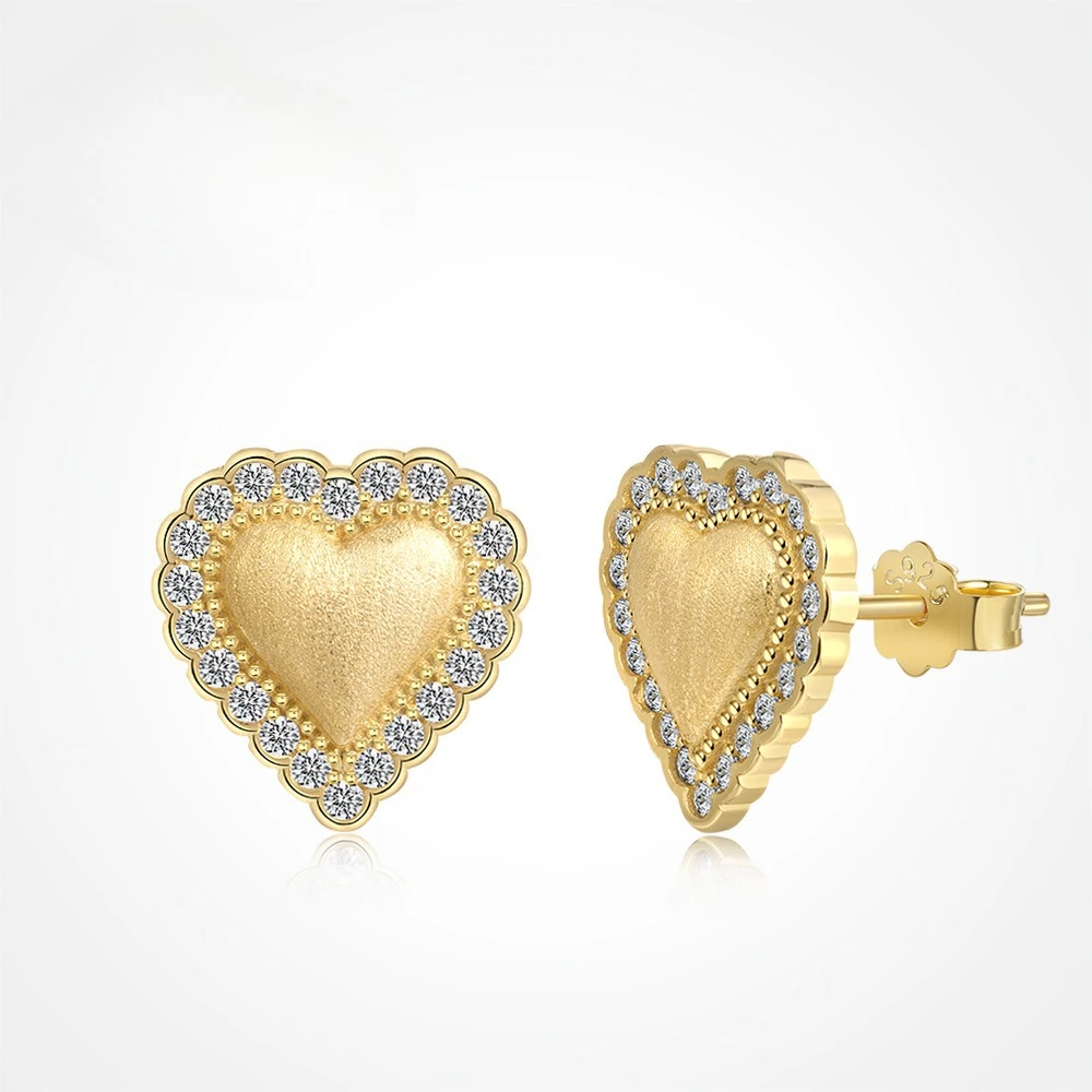 

New S925 Silver Ear Nails Fashion New Women's Heart shaped Diamond studded Sweet Fragrance Earrings